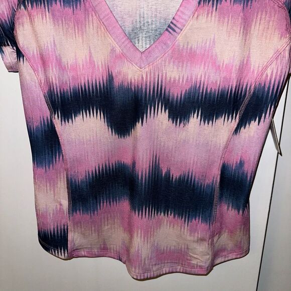 FP Movement Heatwave V Neck Pink Blue Tie Dye Tee Large NWT - Picture 2 of 9